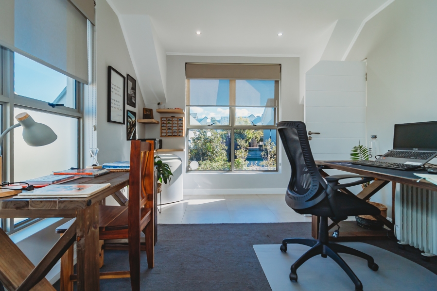 4 Bedroom Property for Sale in Kingswood Golf Estate Western Cape